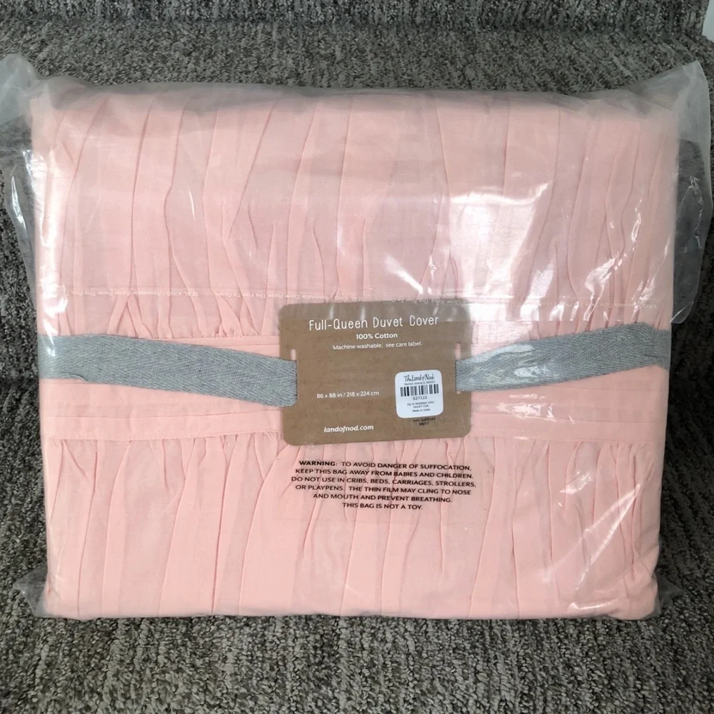 The Land of Nod Blush Ruffled cotton pink duvet FULL QUEEN size